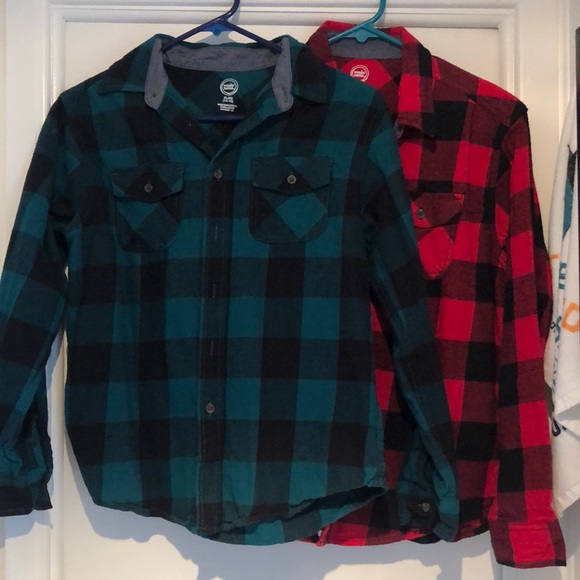 Set of (2) Flannel button ups - Picture 1 of 2
